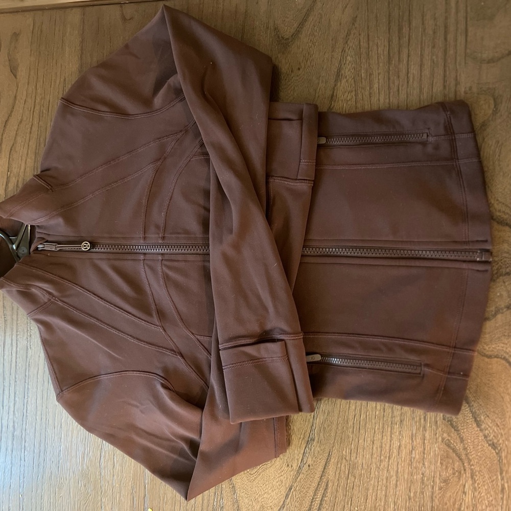 Lululemon Expresso define jacket- crop